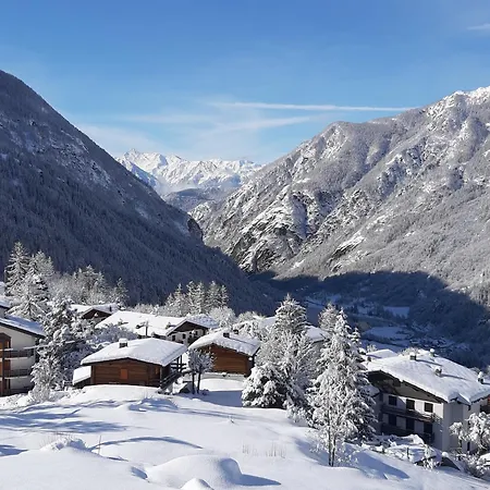 Casa Lo Tze Relais - Indipendent House With Amazing View * Valtournenche