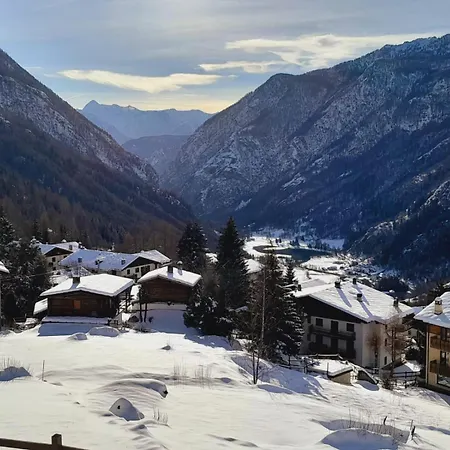 Casa Lo Tze Relais - Indipendent House With Amazing View Apartmán Valtournenche